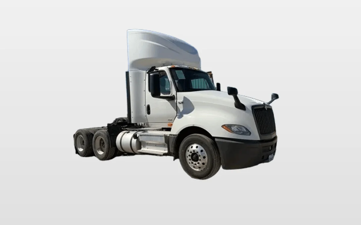 2020 International LT - image 1