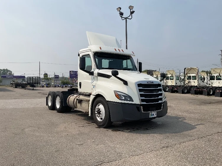 2019 Freightliner Cascadia in Flint, MI