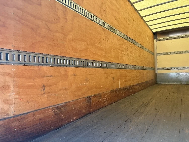 2020 International MV - image 10