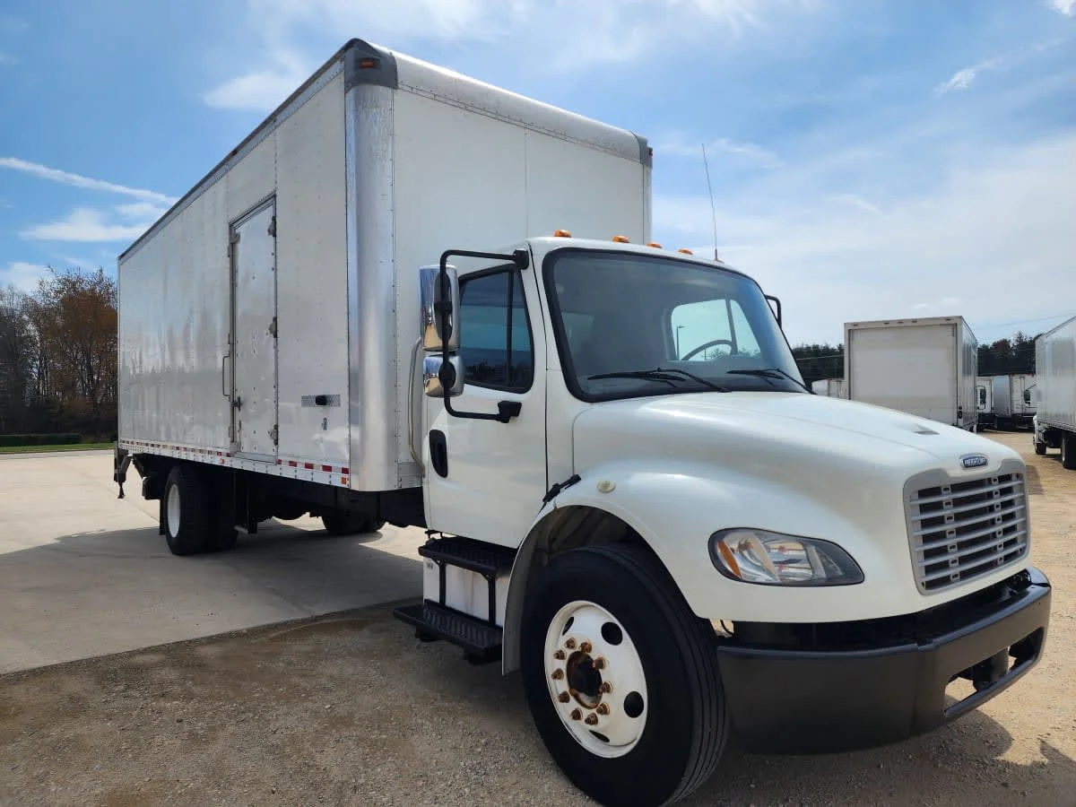 2019 Freightliner M2 106 in Greensboro, NC — photo 3