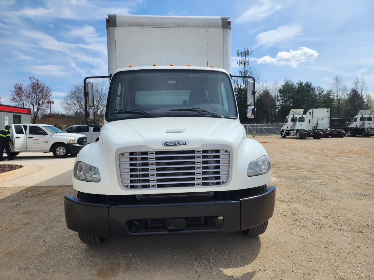 2019 Freightliner M2 106 in Greensboro, NC — photo 2