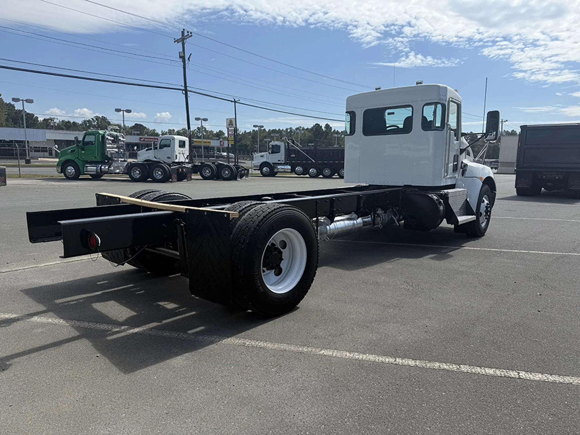 2014 Kenworth - image 4