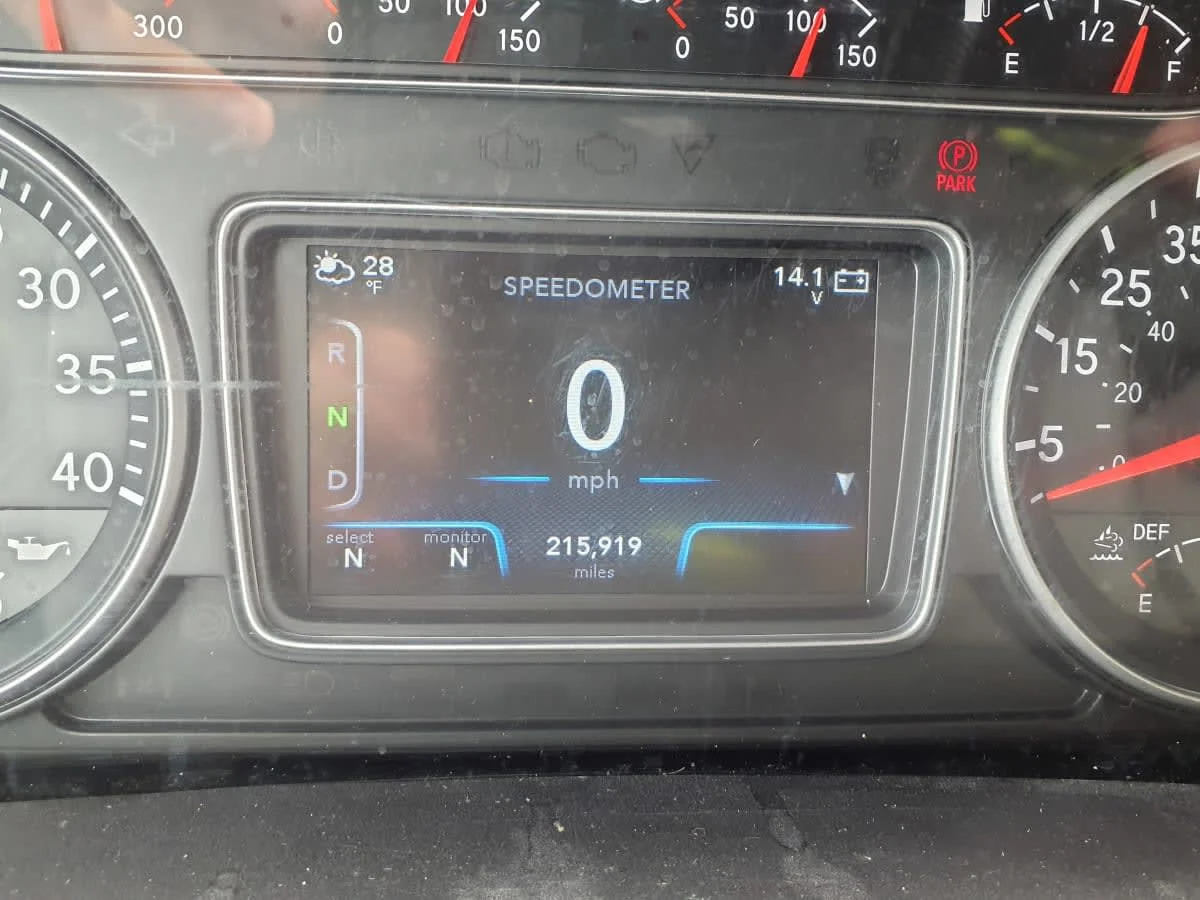 2019 International MV - image 12