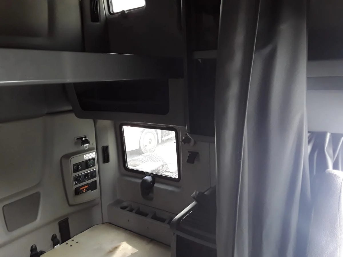 2020 International LT in Allentown, PA — photo 8