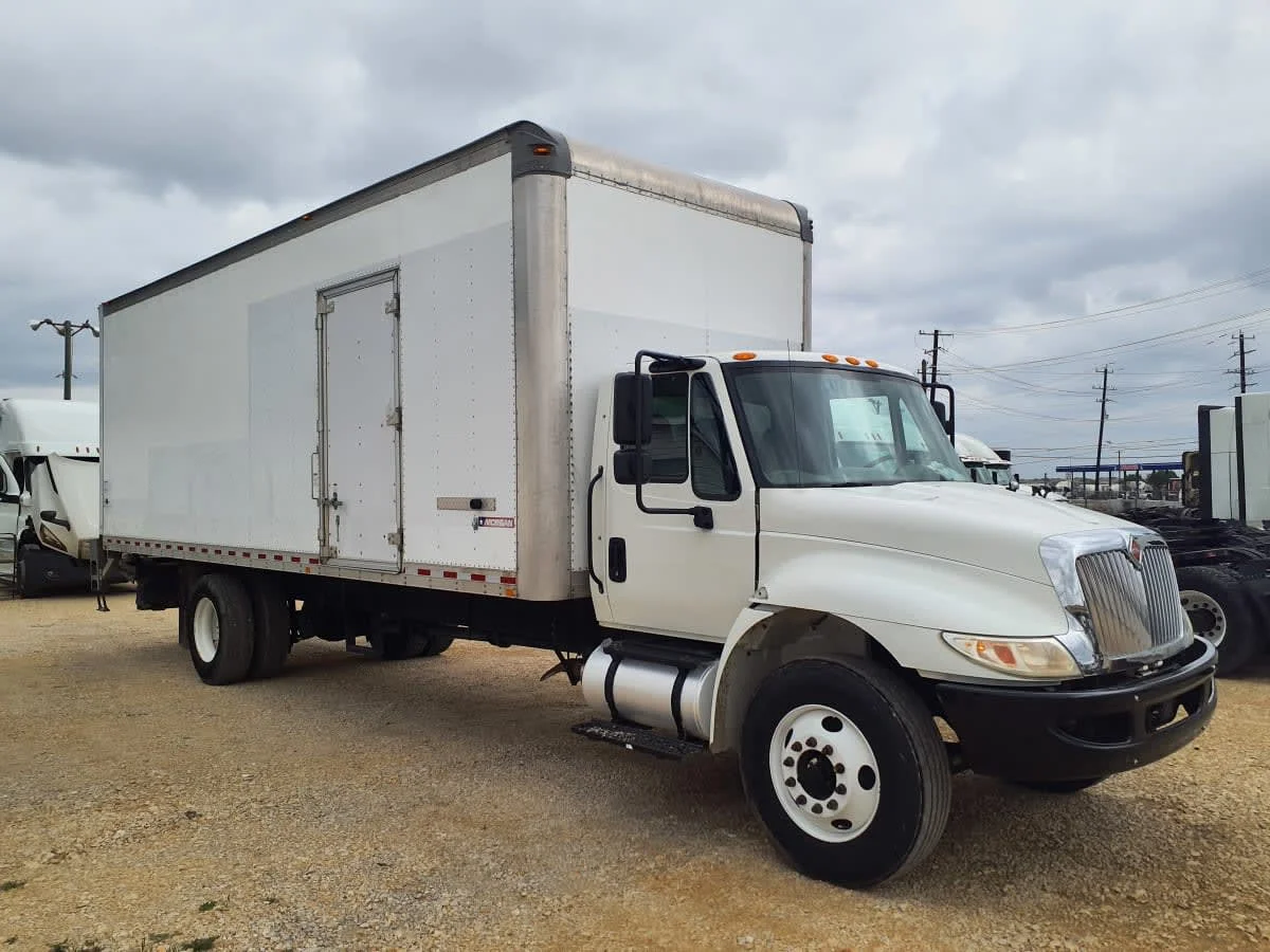 2018 International 4300 in Converse, TX