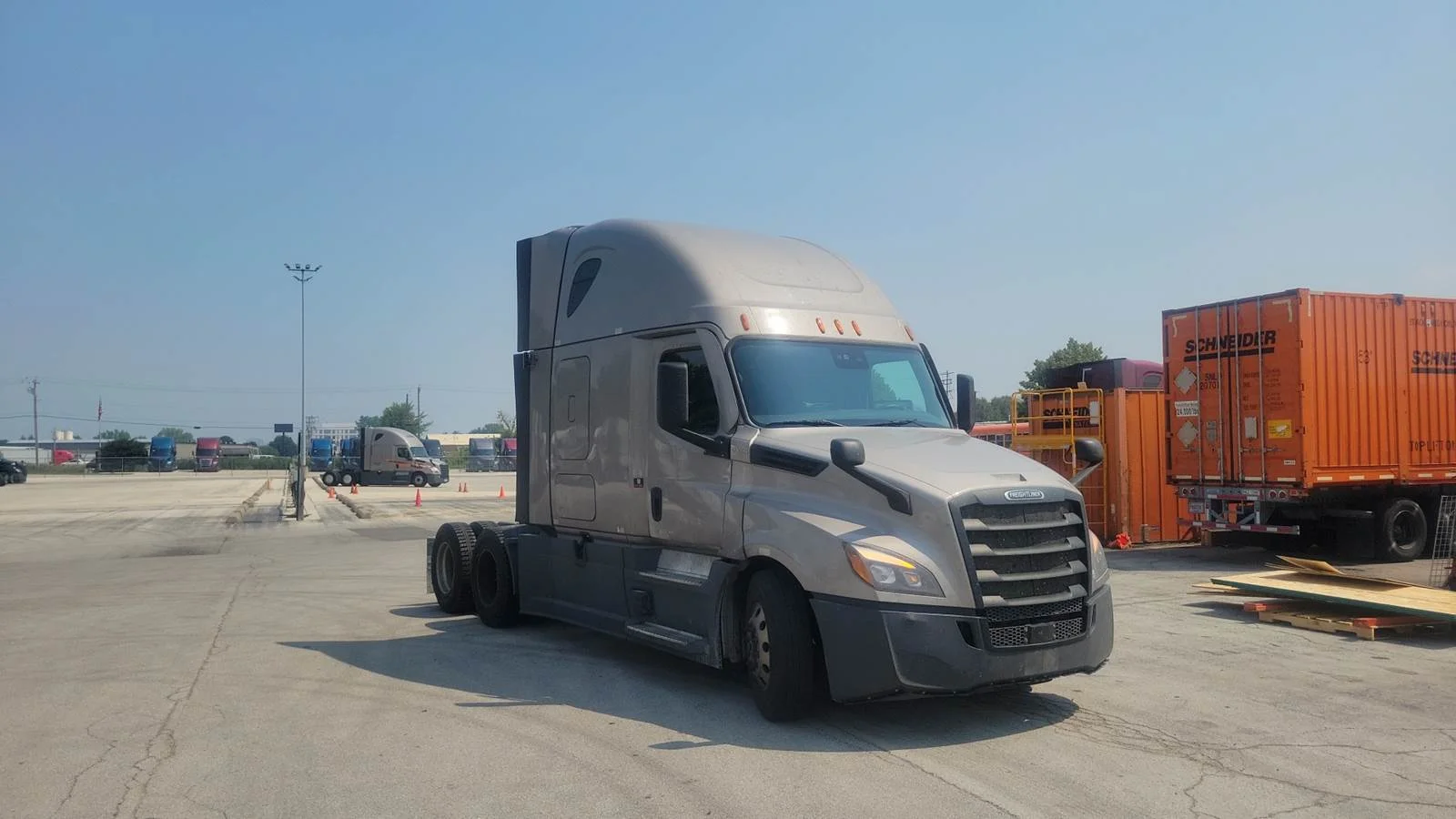 2024 Freightliner Cascadia in Green Bay, WI