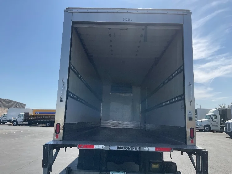 2020 Hino 268 in Phoenix, AZ — photo 8