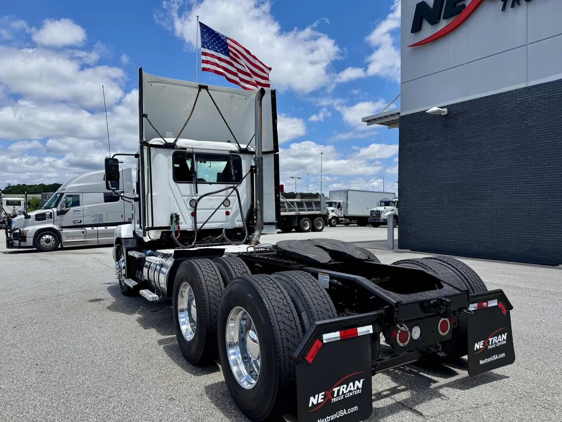 2022 Mack Anthem in Duluth, GA — photo 3