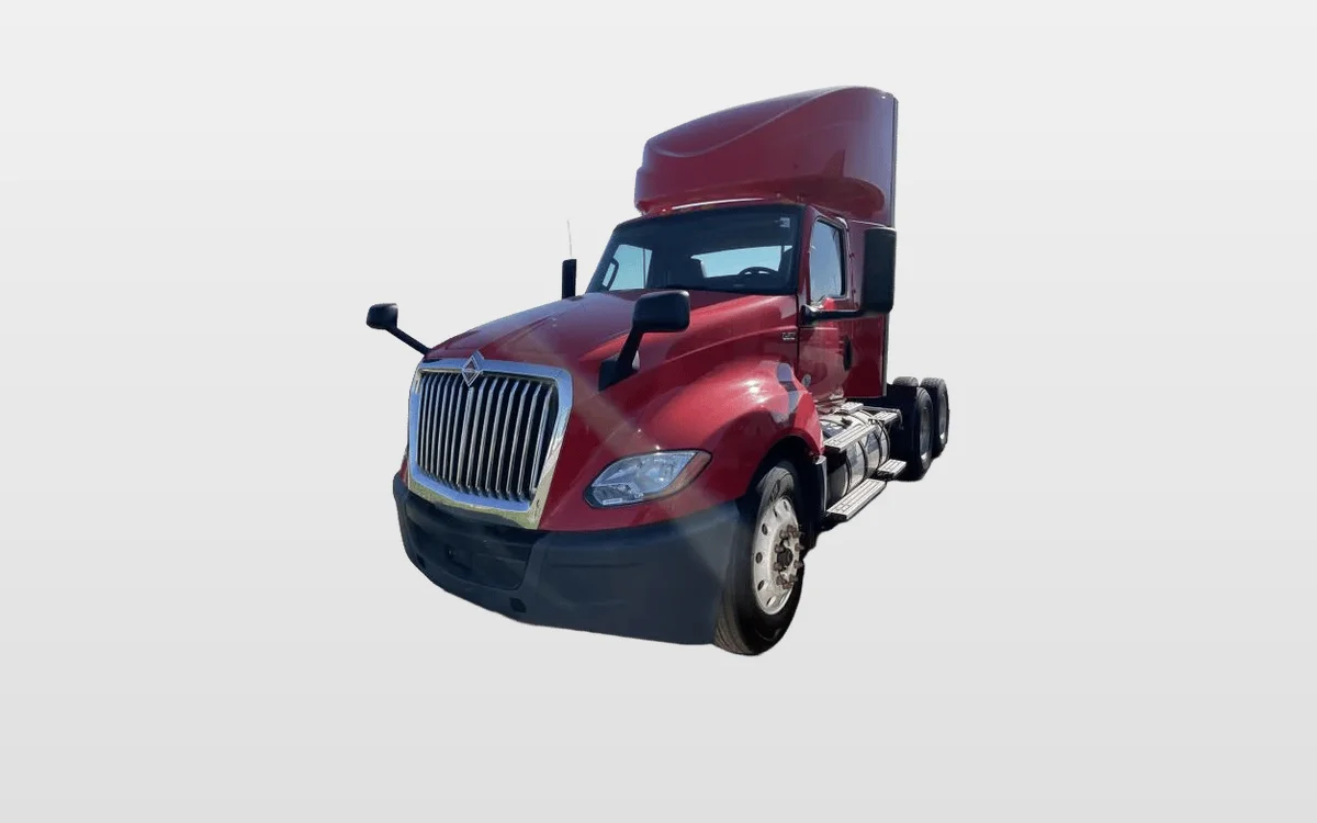 2020 International LT - image 1