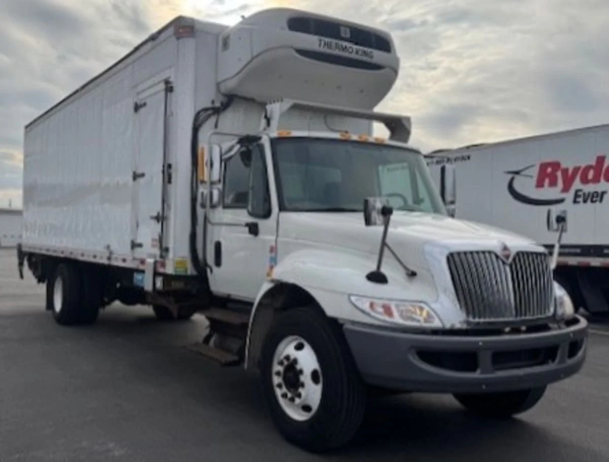 2018 International 4300 in Springfield, MA — photo 3
