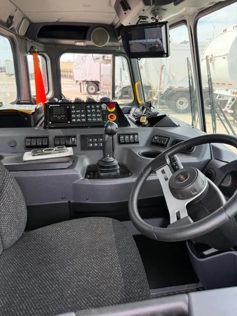 2026 Peterbilt 520 in Houston, TX — photo 10