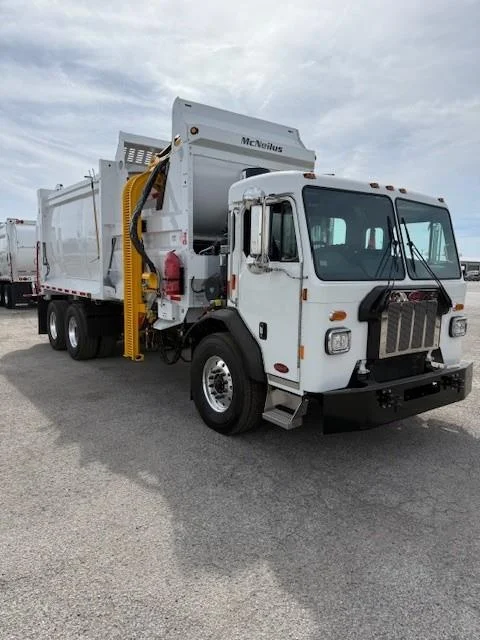 2026 Peterbilt 520 in Houston, TX — photo 8