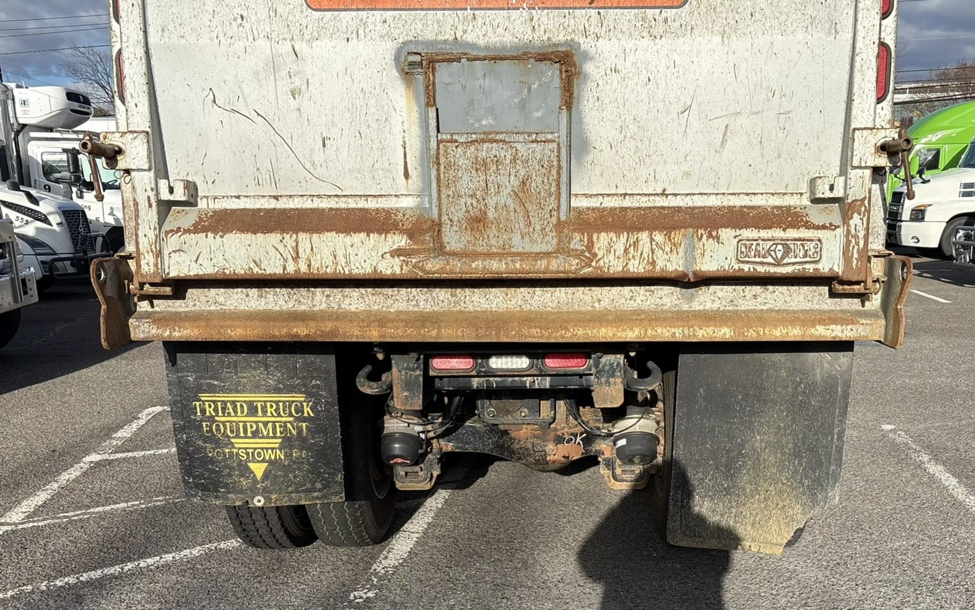 2019 Mack Granite - image 5