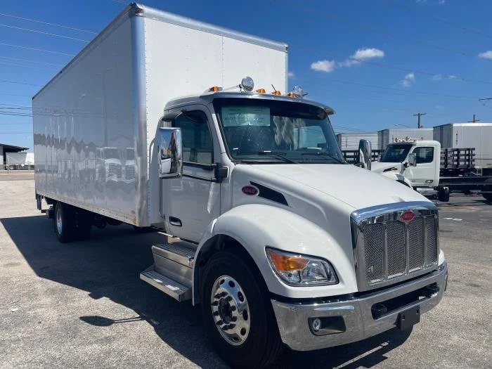 2025 Peterbilt 536 - image 4