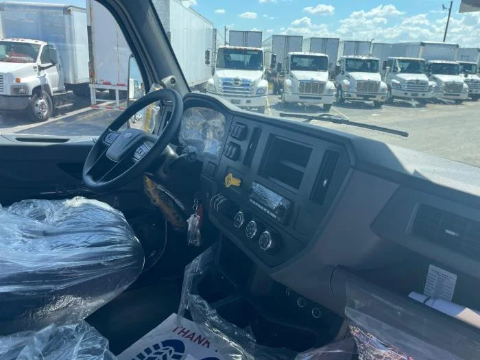 2025 Peterbilt 536 - image 5