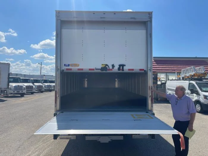 2025 Peterbilt 536 - image 11