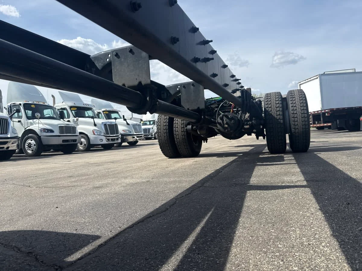 2019 Freightliner M2 106 in Oak Creek, WI — photo 11