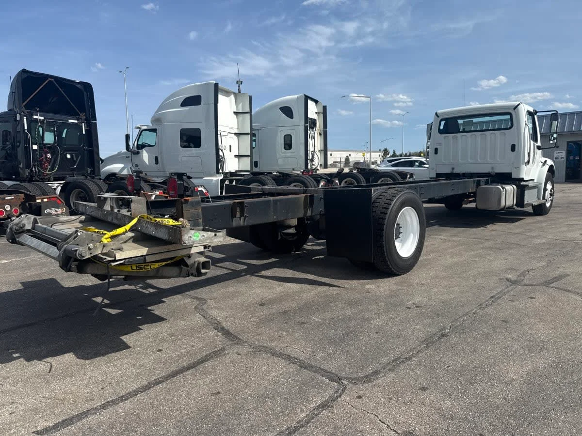 2019 Freightliner M2 106 in Oak Creek, WI — photo 4