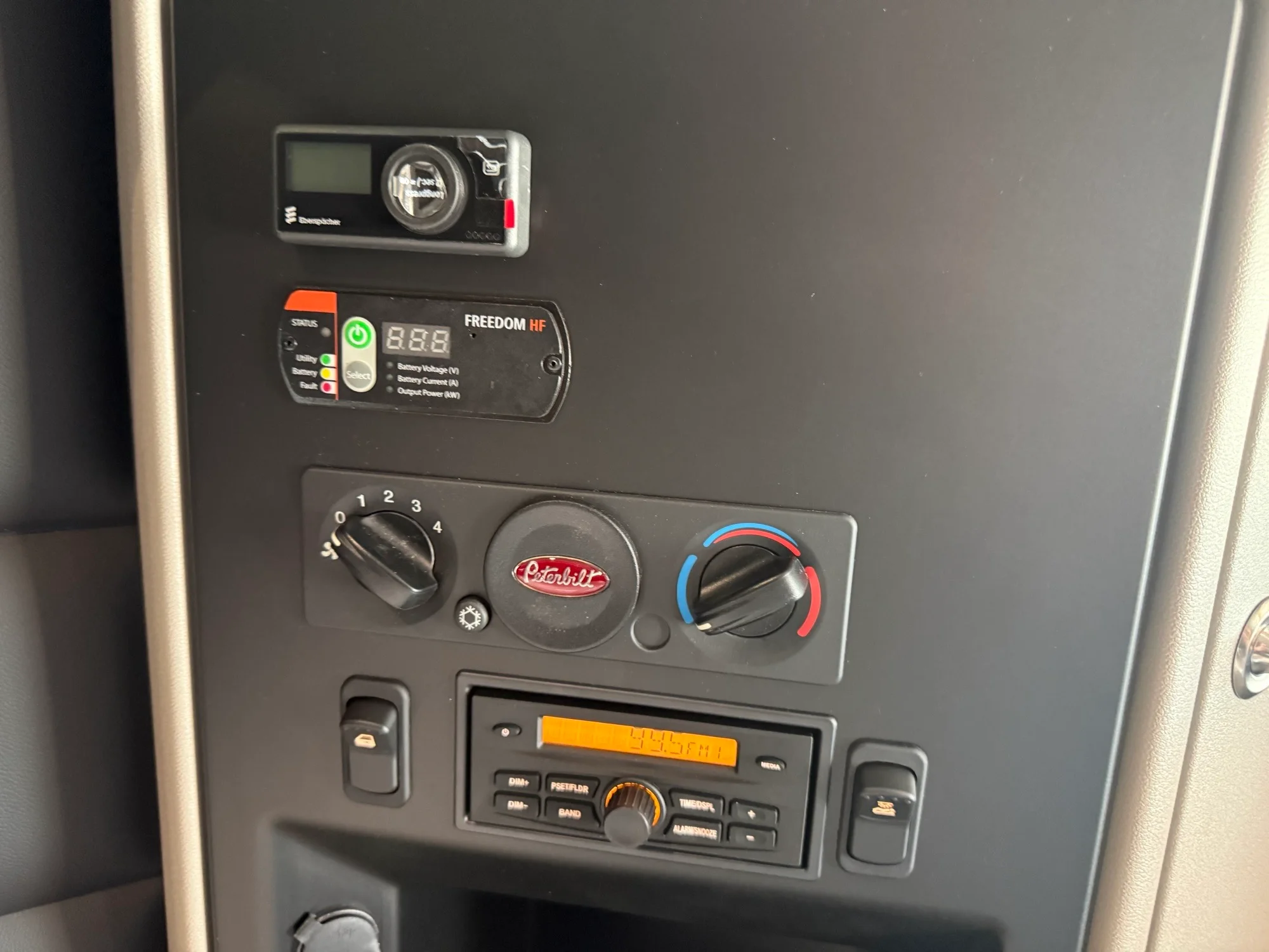 2027 Peterbilt 589 in Lowell, AR — photo 14