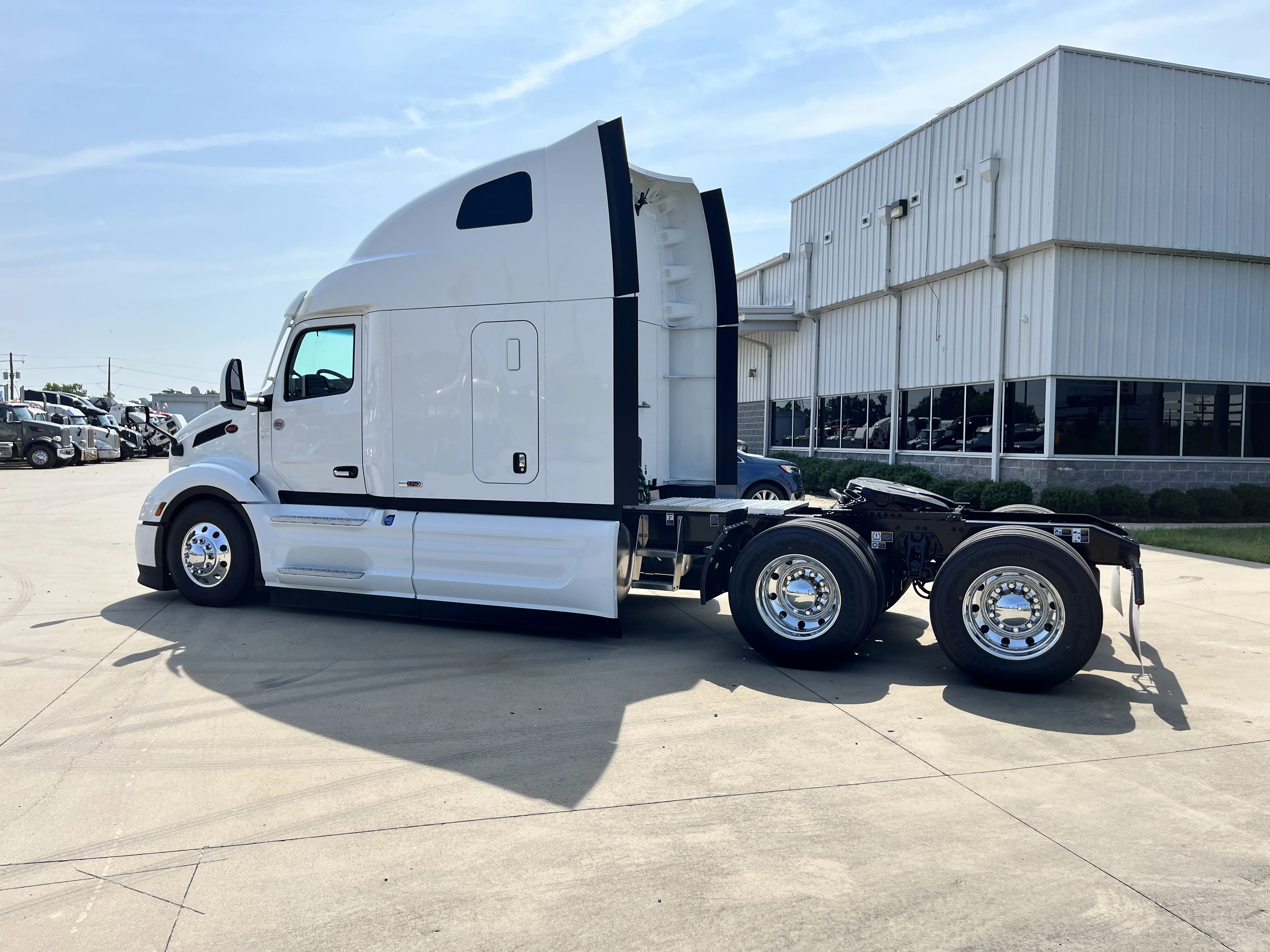 2026 Peterbilt 579 in Fort Lauderdale, FL — photo 4