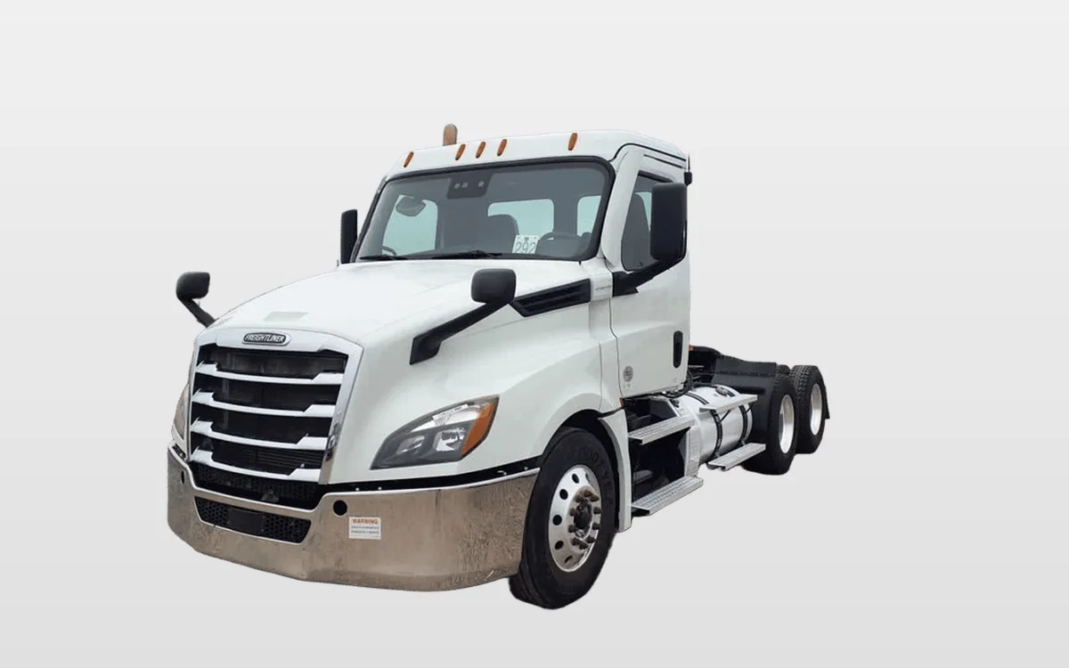 2021 Freightliner Cascadia - image 1