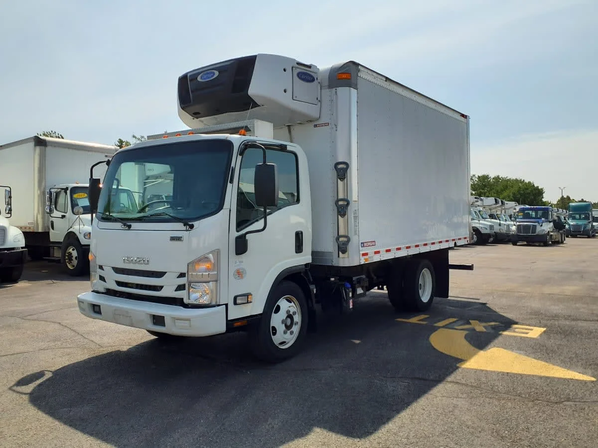 2019 Isuzu NRR in Bolingbrook, IL