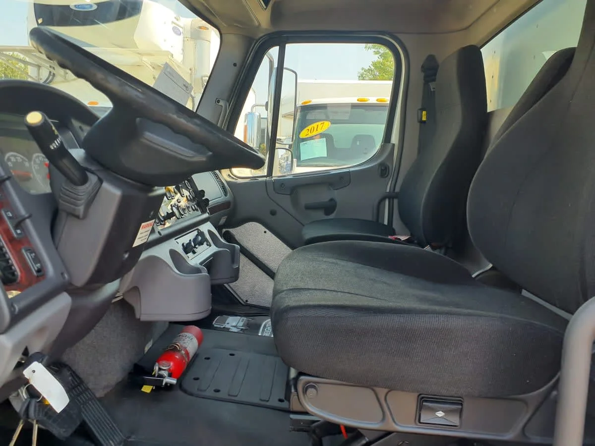 2018 Freightliner M2 106 in Wayland, MI — photo 7
