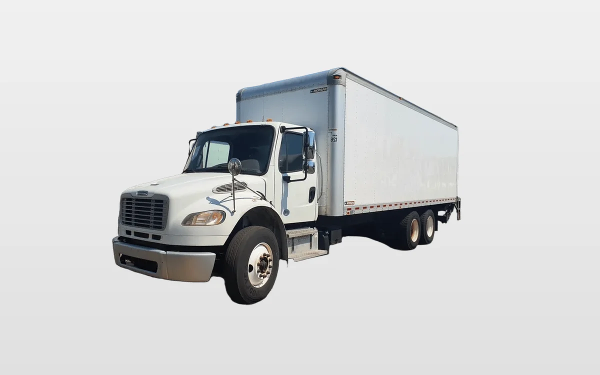 2018 Freightliner M2 106 - image 1
