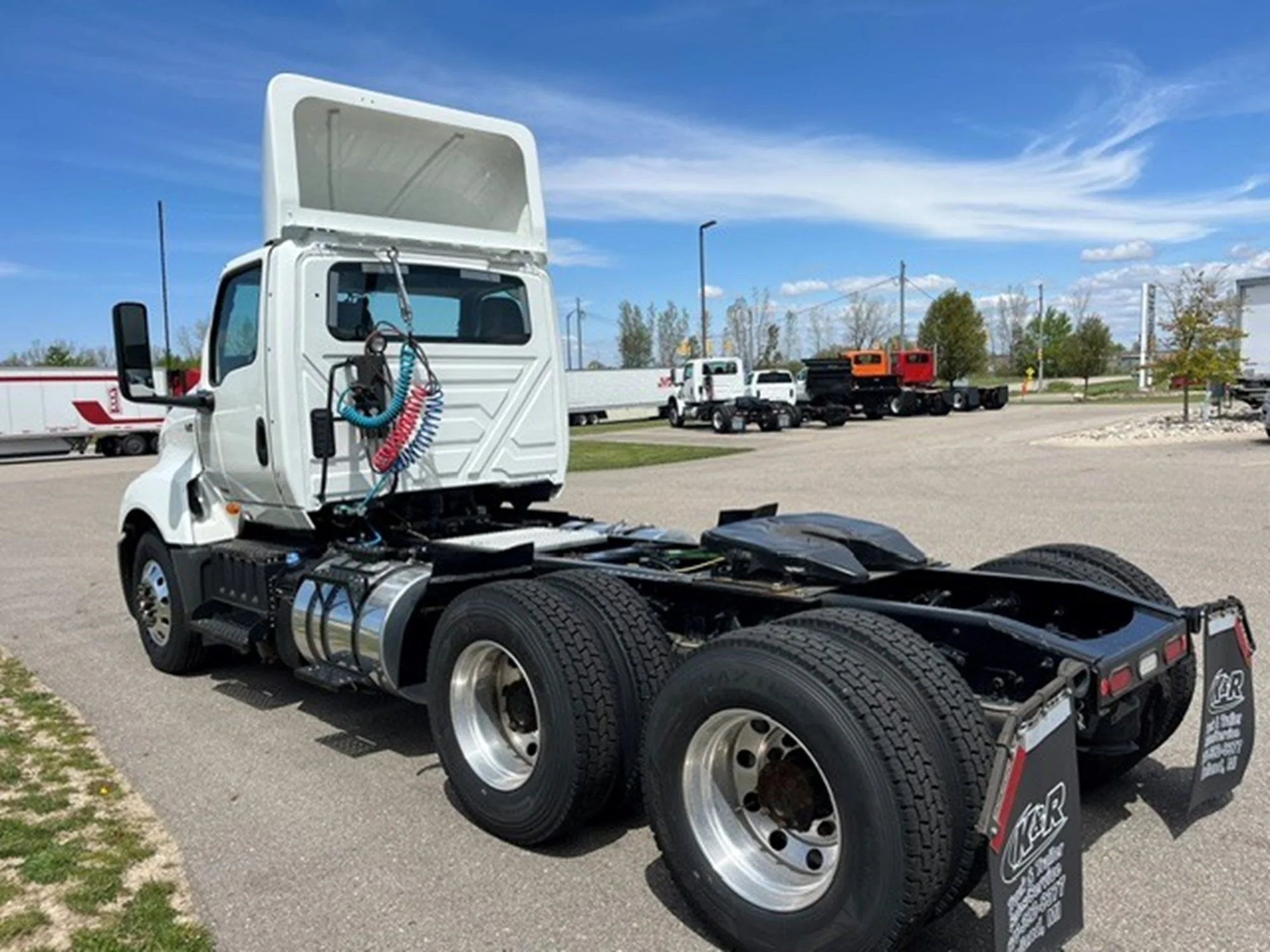 2024 International LT in MI — photo 7