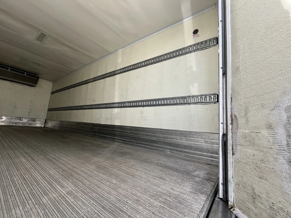 2019 Freightliner M2 106 - image 13