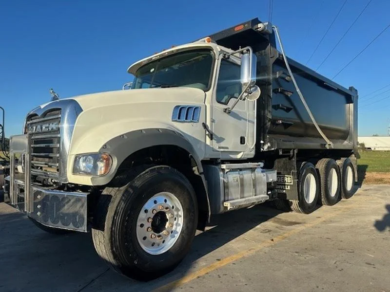 2024 Mack Granite - image 2