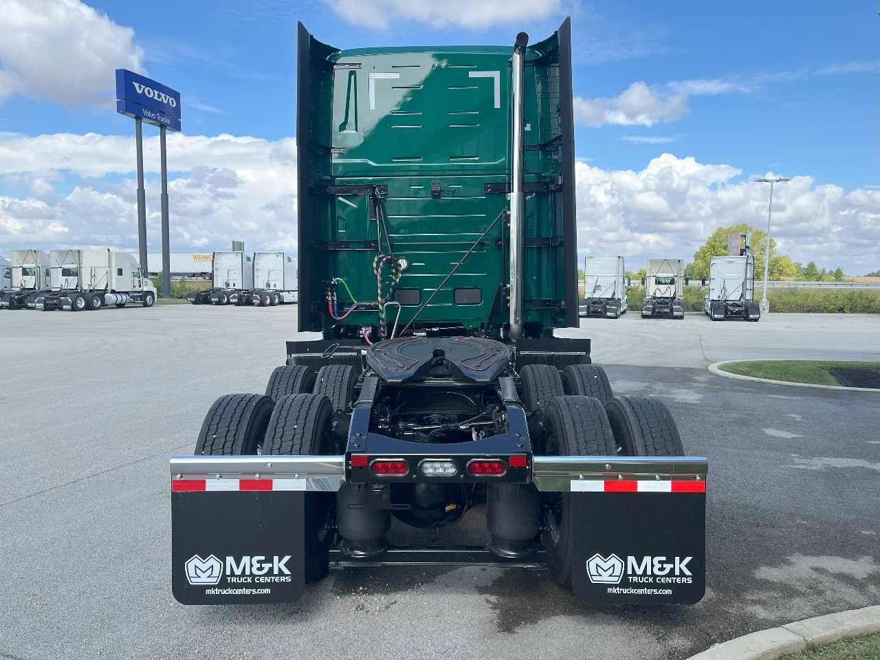 2026 Volvo VNL 860 in Summit, IL — photo 6