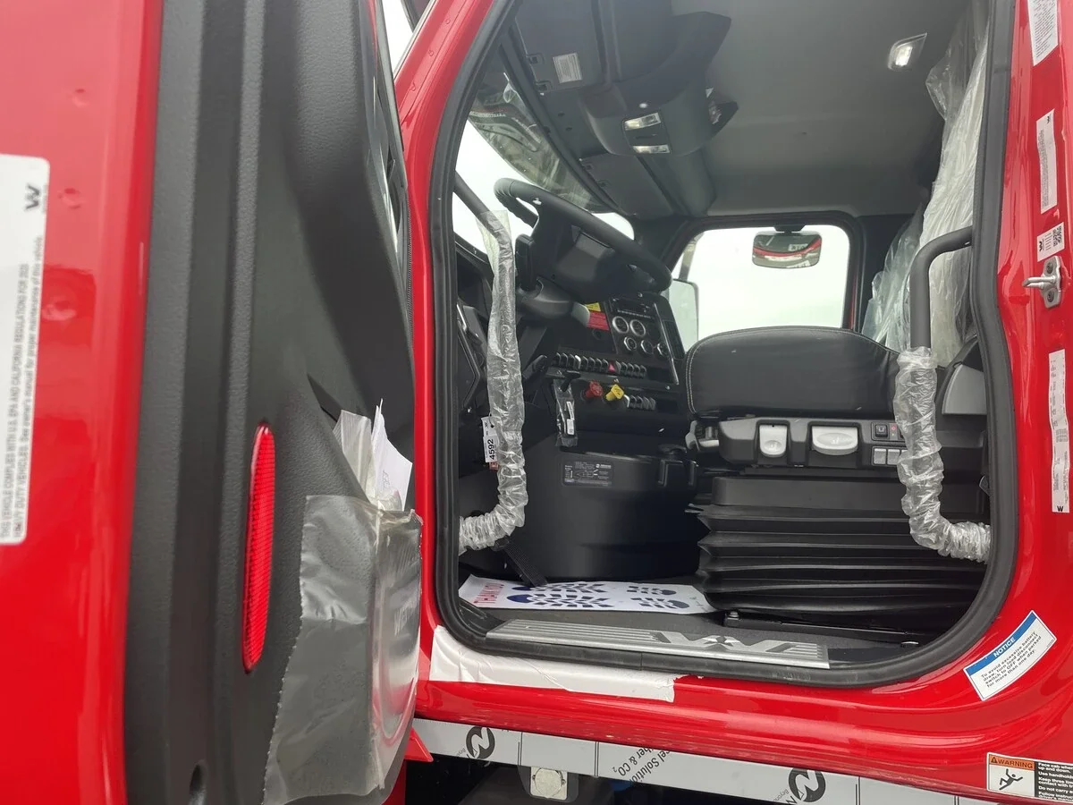 2026 Western Star 47X - image 18