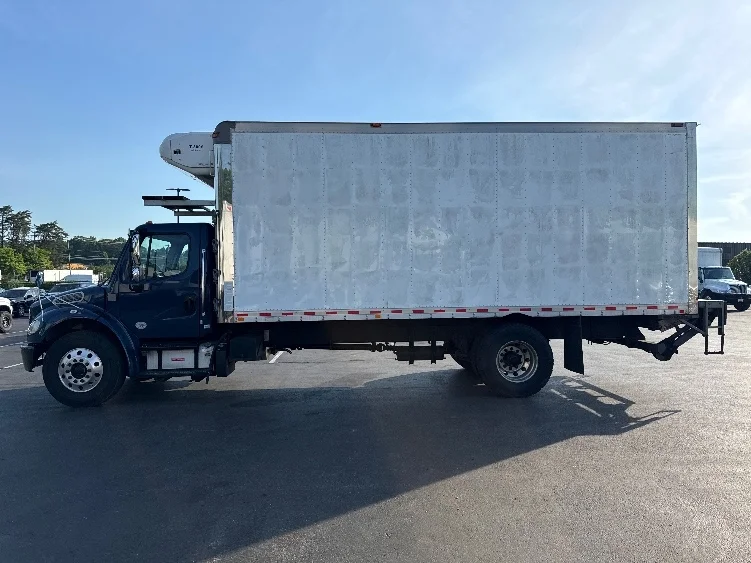 2019 Freightliner eM2 in Jessup, MD — photo 4