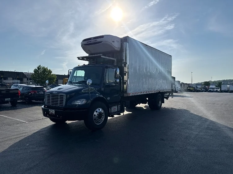 2019 Freightliner eM2 in Jessup, MD — photo 3
