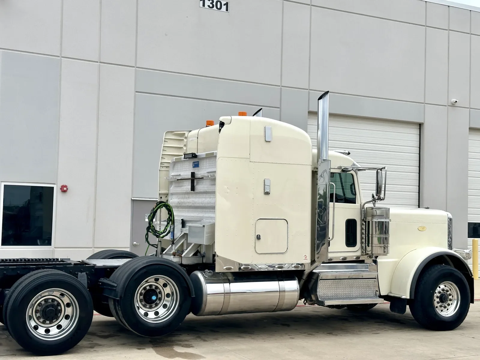 2018 Peterbilt 389 in Hutchins, TX — photo 7