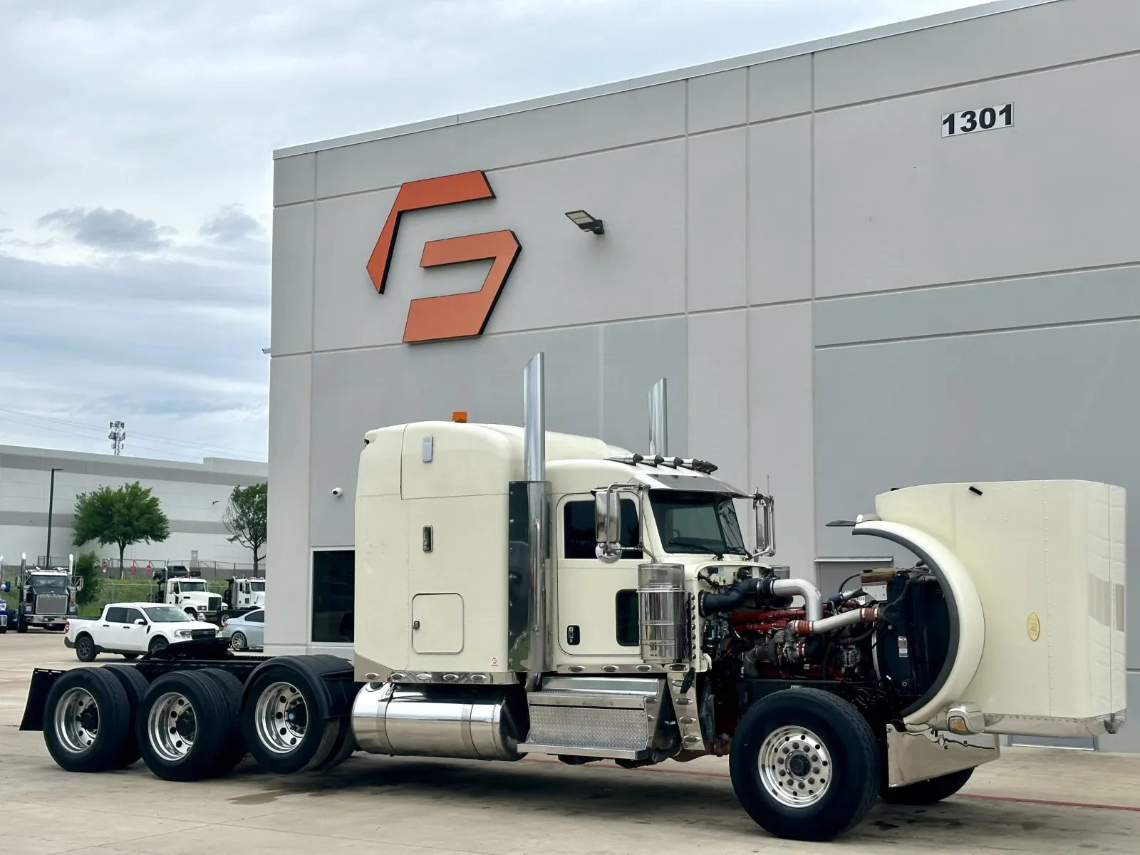 2018 Peterbilt 389 in Hutchins, TX — photo 9