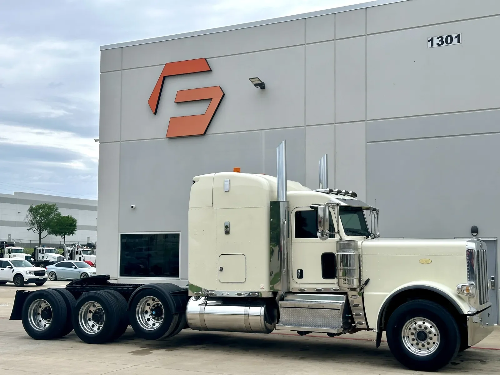 2018 Peterbilt 389 in Hutchins, TX
