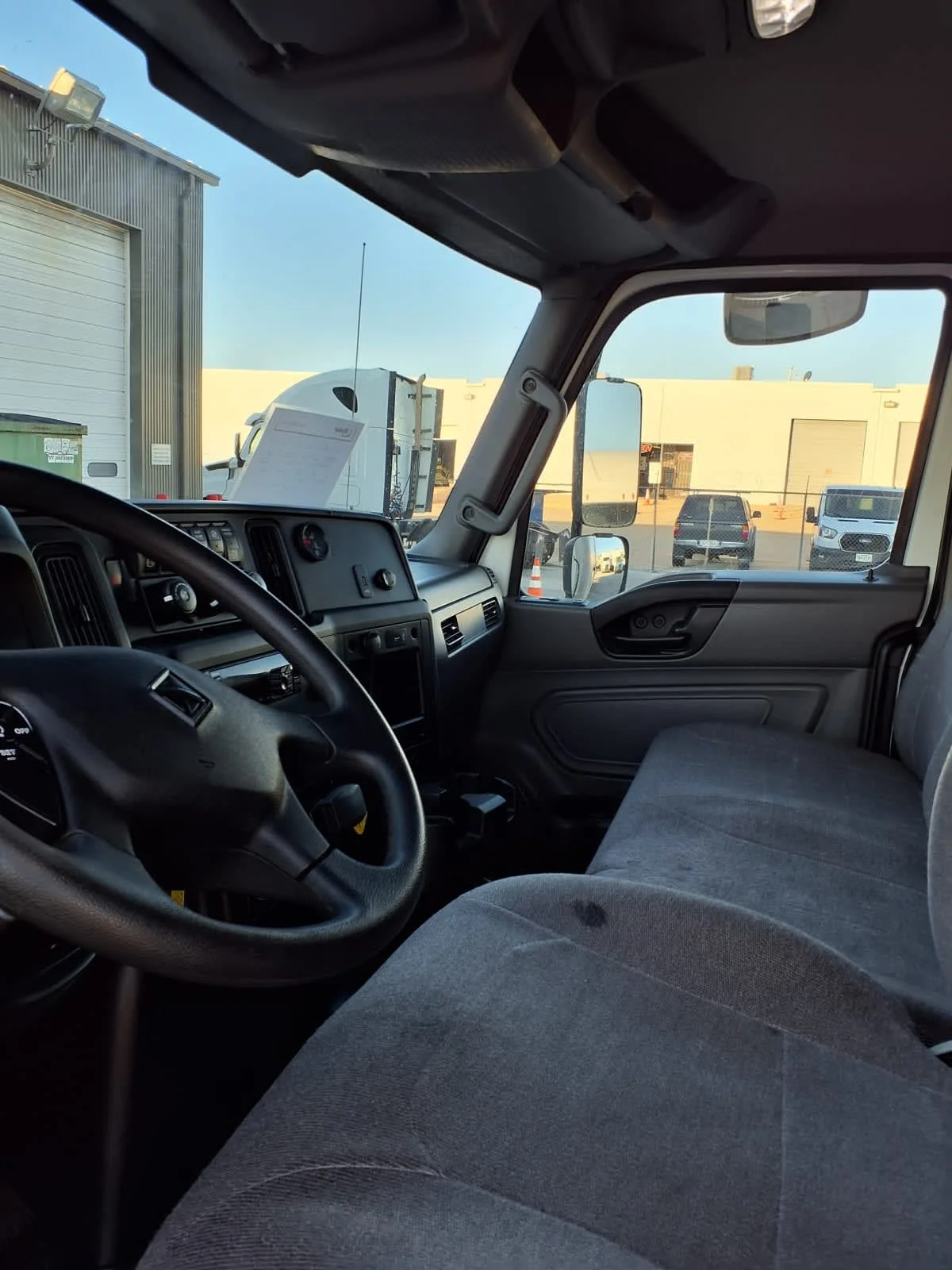 2021 International MV - image 7