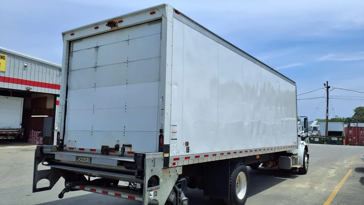 2020 Freightliner M2 106 in Salisbury, MA — photo 4