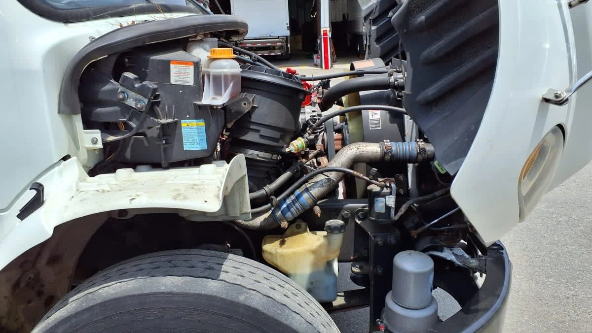 2020 Freightliner M2 106 in Salisbury, MA — photo 11