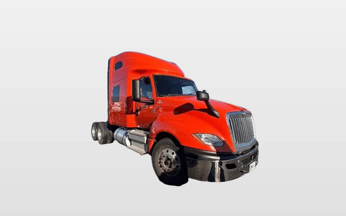 2021 International LT - image 1