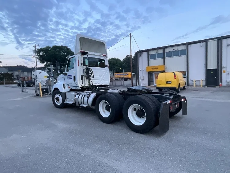 2018 International LT in Hagerstown, MD — photo 5