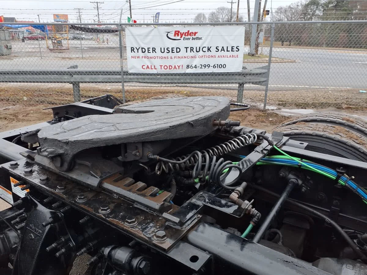 2020 Freightliner Cascadia in Greenville, SC — photo 13