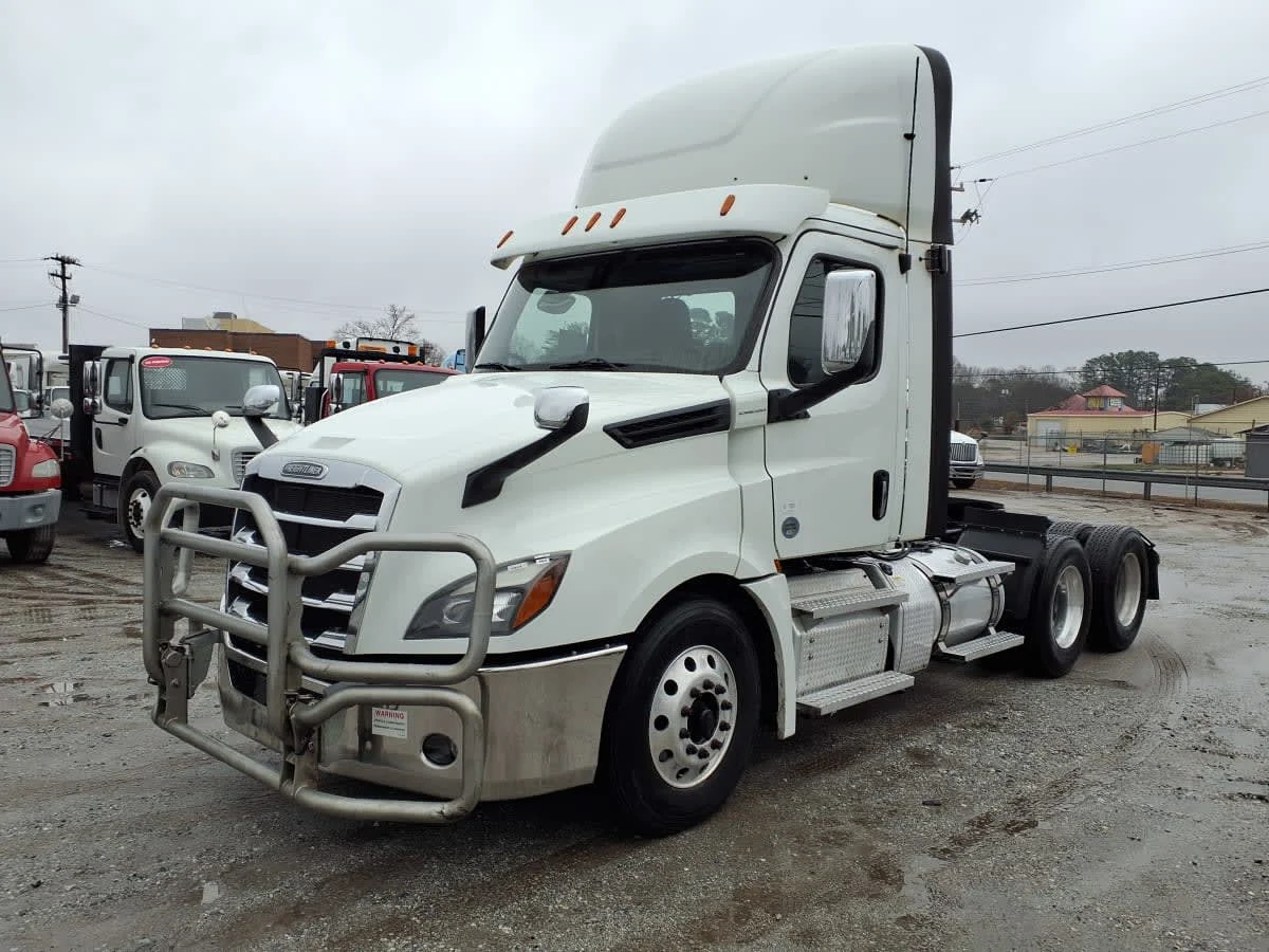 2020 Freightliner Cascadia in Greenville, SC