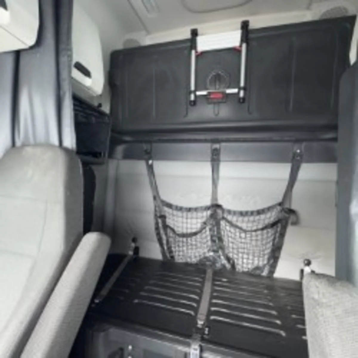 2020 Freightliner Cascadia in Syracuse, NY — photo 8