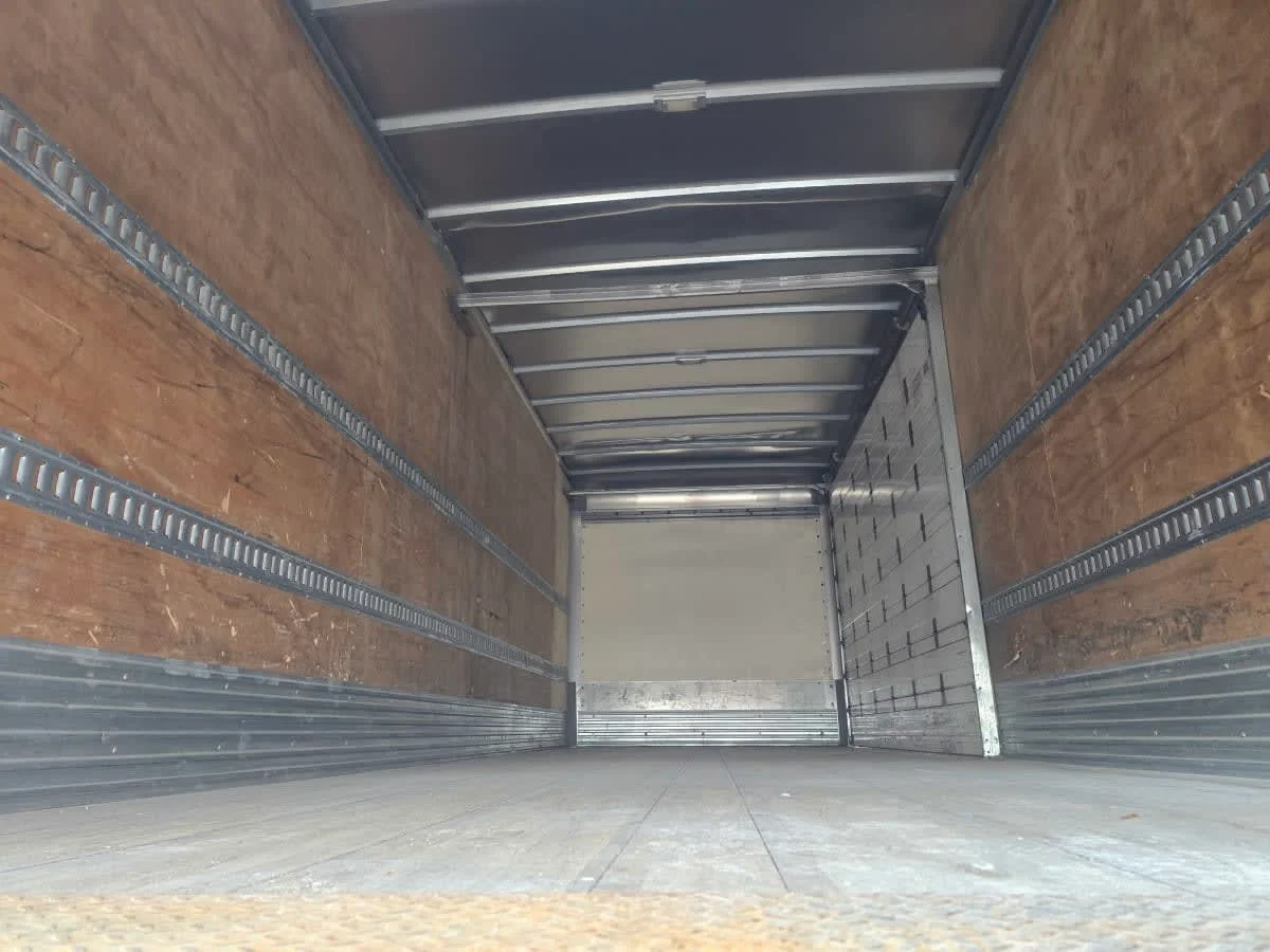2019 Freightliner M2 106 in Tampa, FL — photo 8