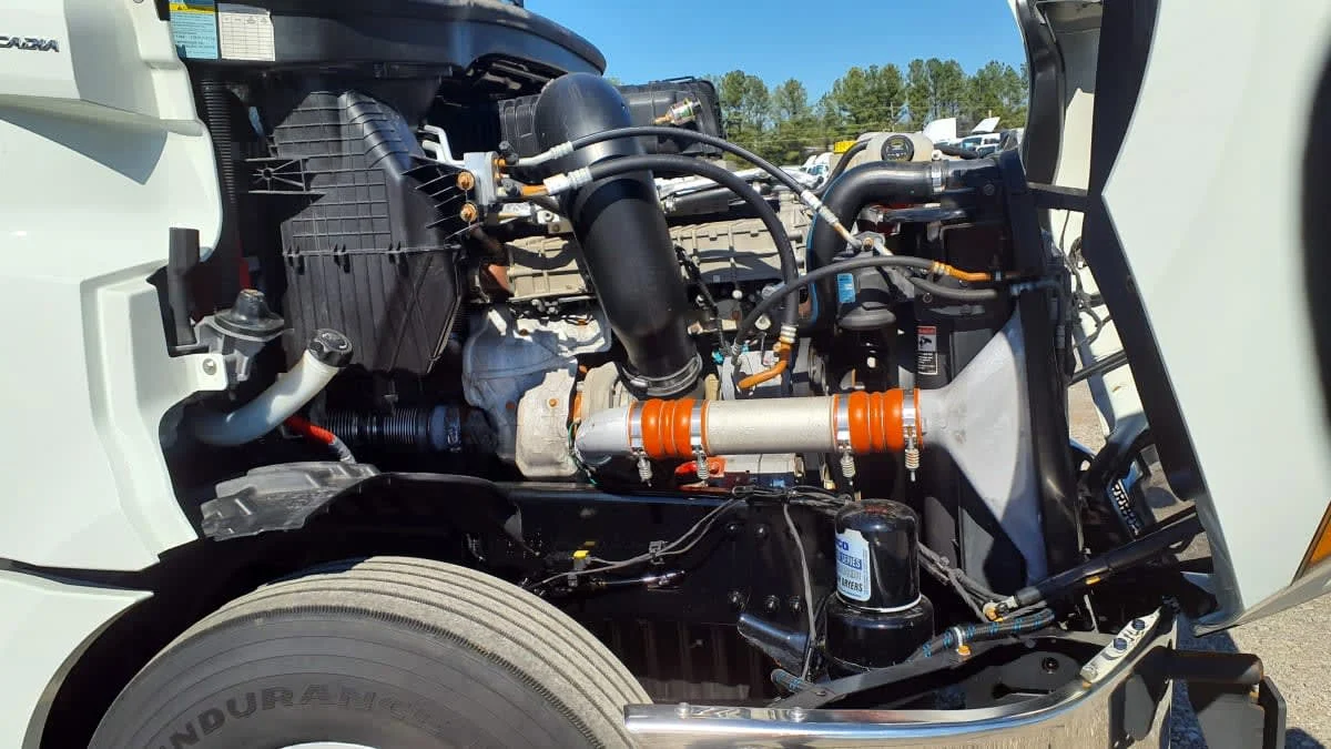 2021 Freightliner Cascadia in Birmingham, AL — photo 9