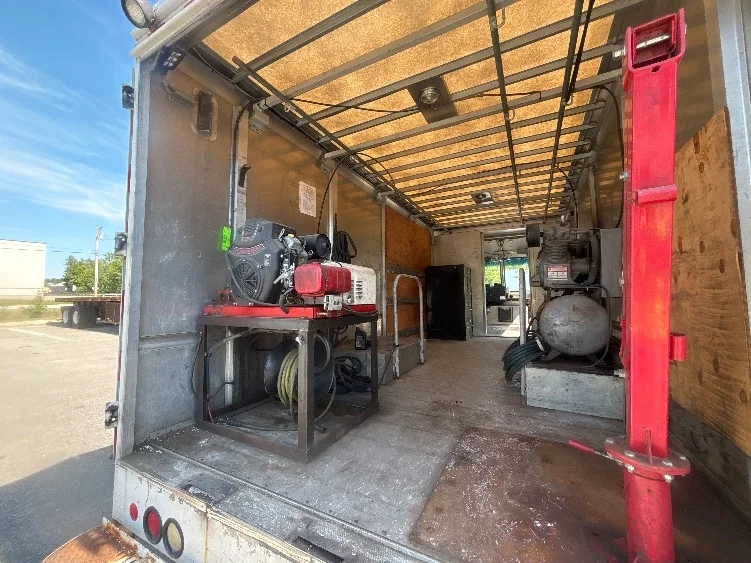 2008 Freightliner in Londonderry, NH — photo 10