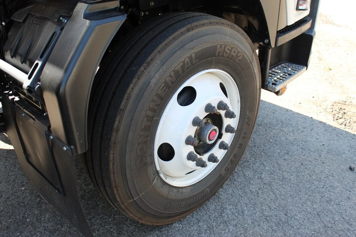 2025 Isuzu FVR - image 17